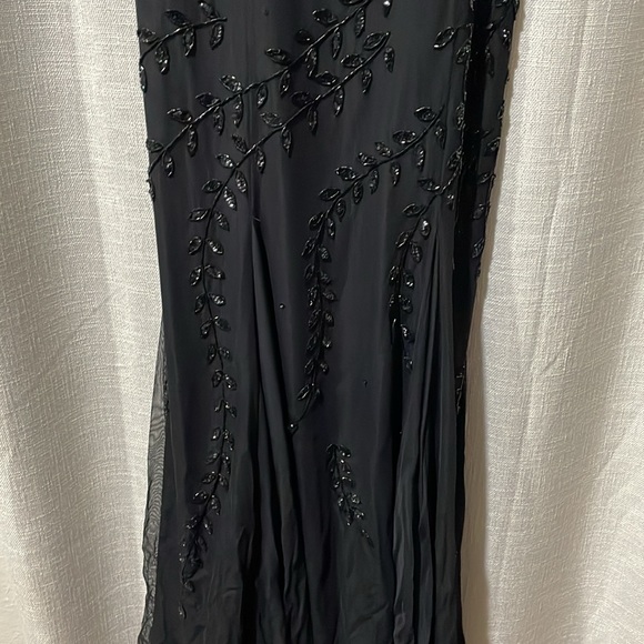 Cache Dress - Picture 4 of 6